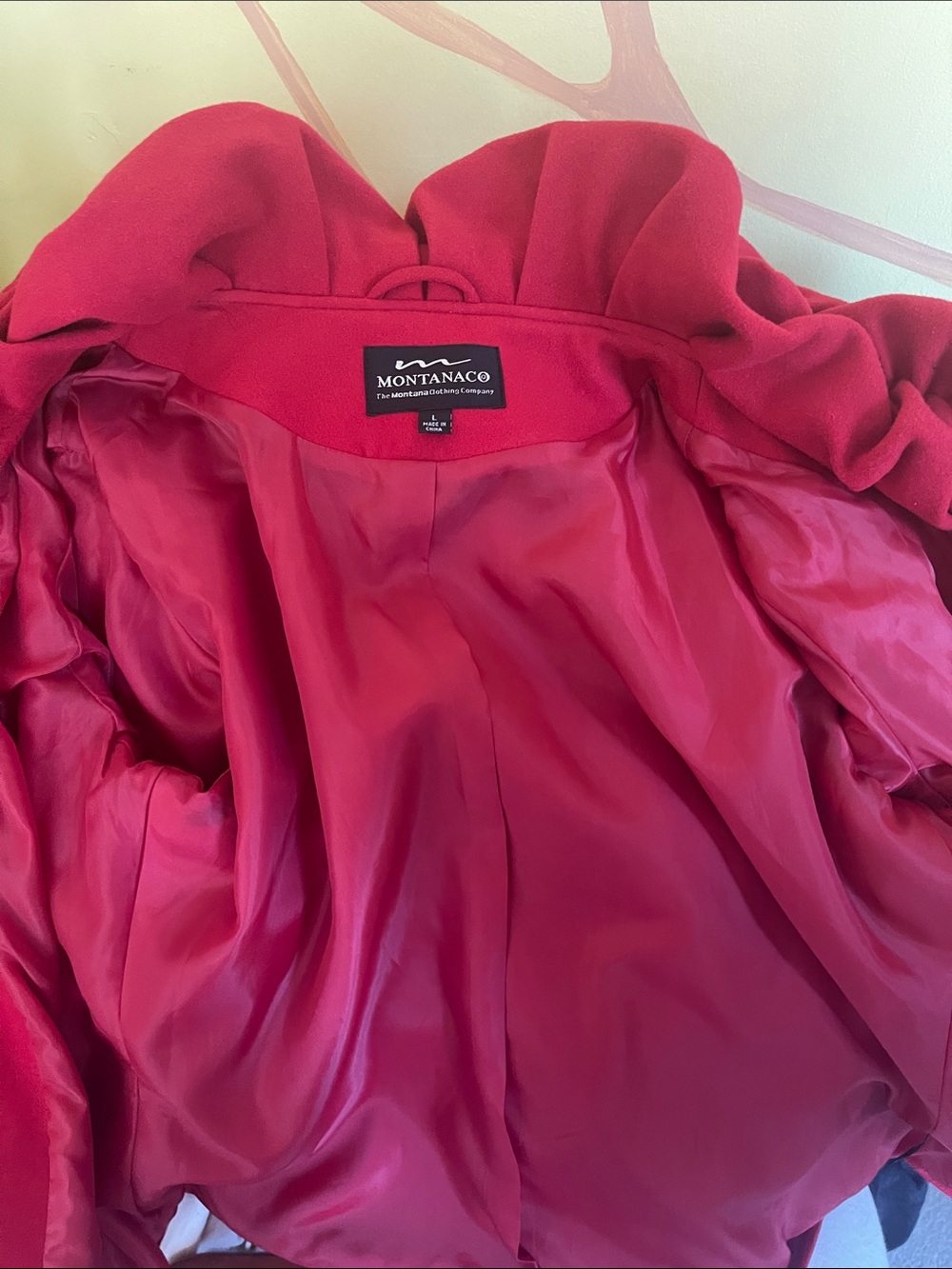 Red Draped-Collar Pea (like) Coat - Picture 5 of 7